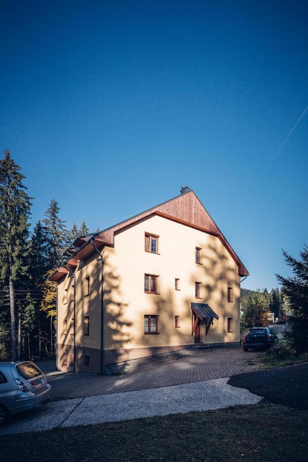 Apartmany Domino Železná Ruda Екстериор снимка